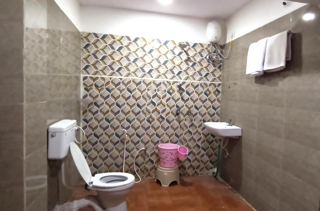 Zora Park Luxury Rooms 비사카파트남 외부 사진